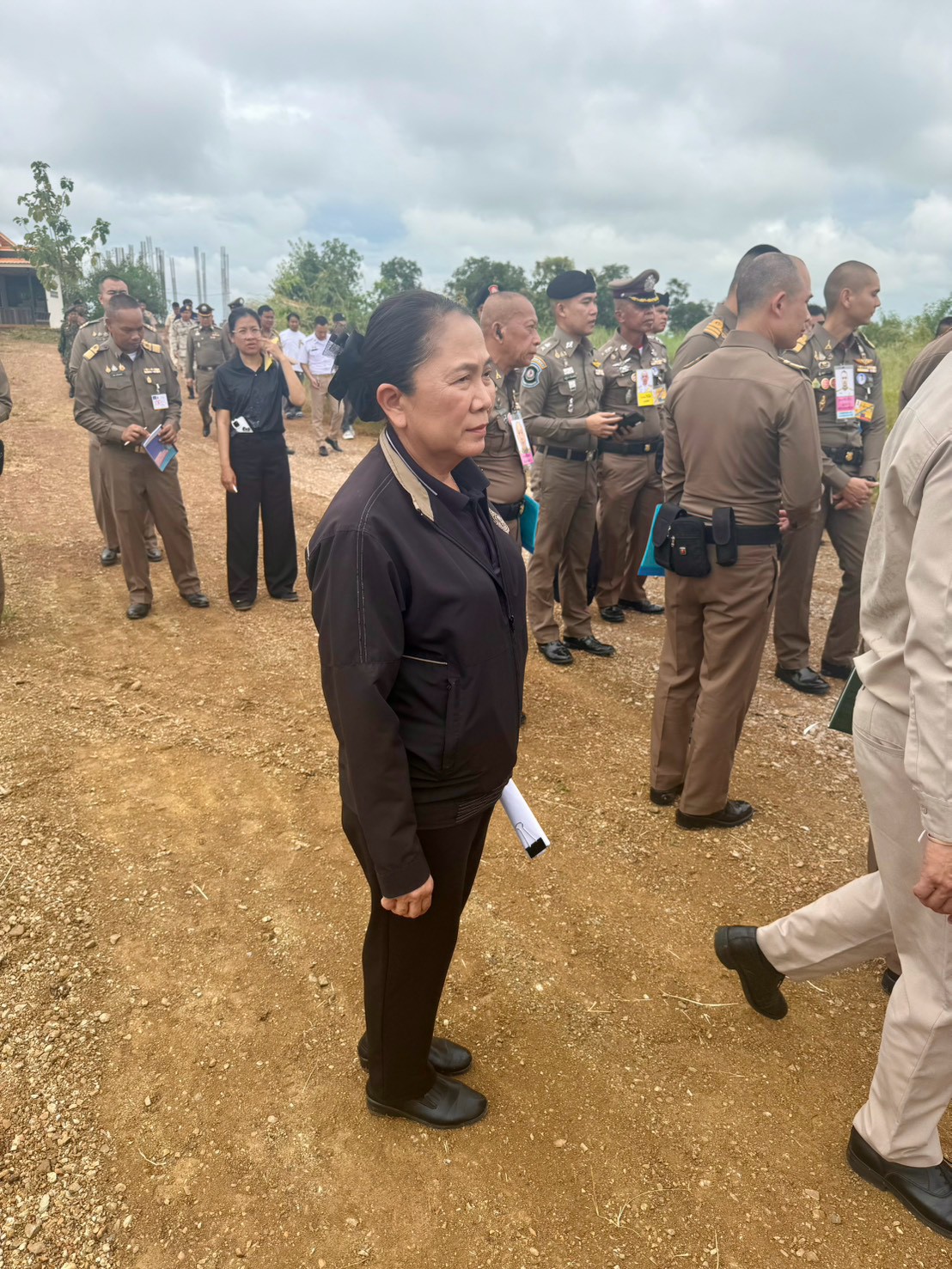 title - สำนักงานการปฏิรูปที่ดินจังหวัดเพชรบูรณ์ เข้าร่วมการประชุมและลงพื้นที่สำรวจเตรียมความพร้อม รองรับการปฏิบัติภารกิจของเจ้าคุณพระสินีนาถ พิลาสกัลยาณี ณ วัดป่าซับคำกอง อำเภอหนองไผ่ จังหวัดเพชรบูรณ์  